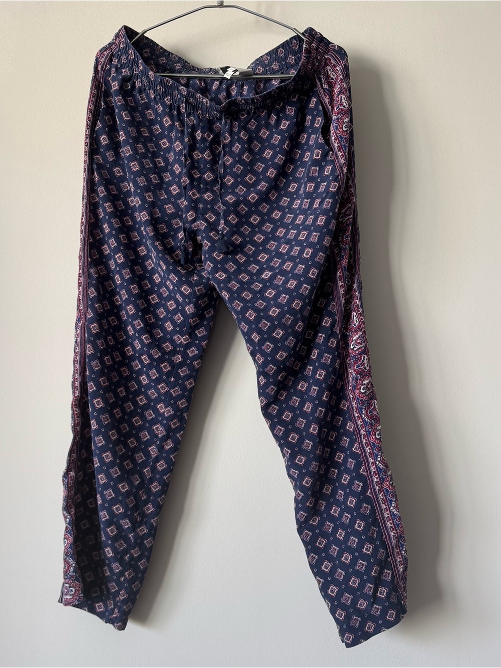 Joie Deirdre Printed 100% Silk Crop Drawstring Pants Navy Burgundy Size M